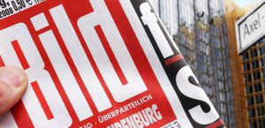 Şerefsizlikte sınır tanımıyorlar..