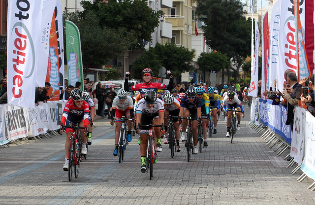 Kadın Yol Bisiklet Yarışı Sona Erdi