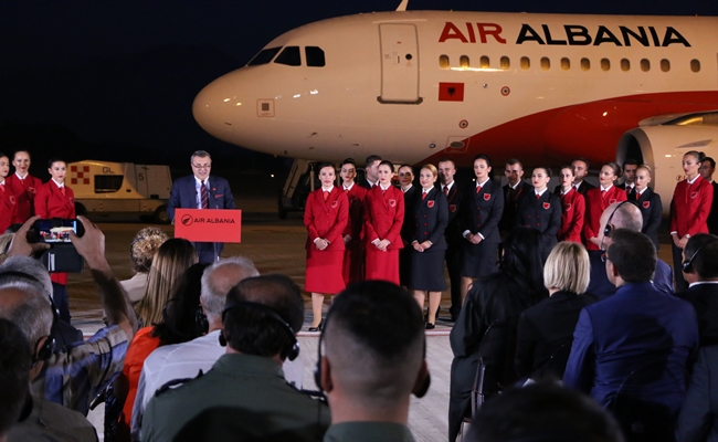 Air Albania hizmet vermeye başladı.
