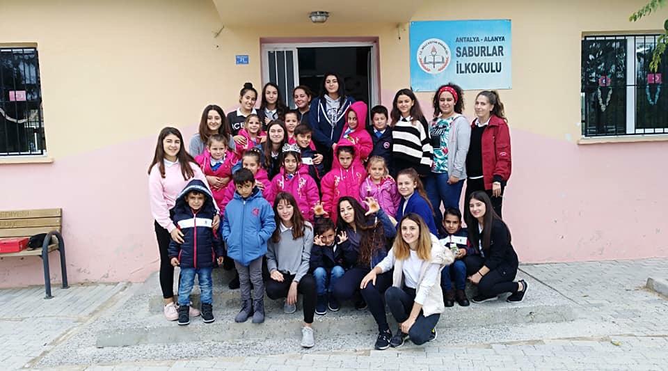 Minik Yüreklere, Sımsıcak Eller