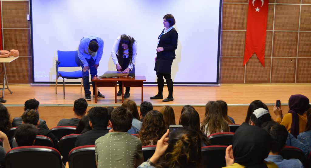 Acil Yardım Teknikleri Öğretildi