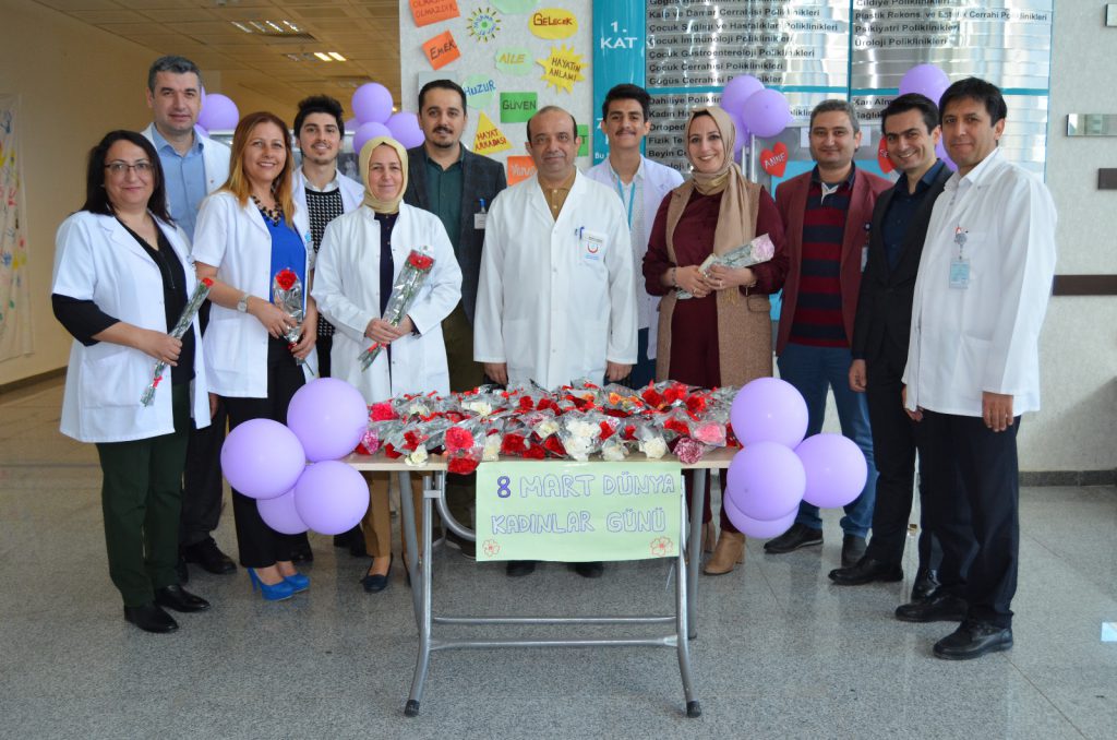 ALKÜ Alanya Eğitim ve Araştırma Hastanesi Kadınlarımızı unutmadı.