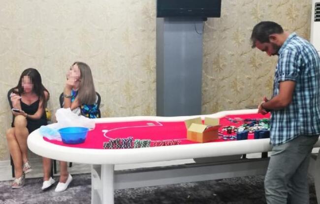 Bayan Kurpiyerli kıraathaneye kumar baskını..