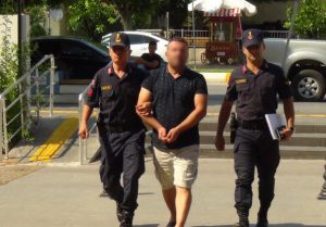 Kameraları hesaba katmayan şaşkın hırsız…