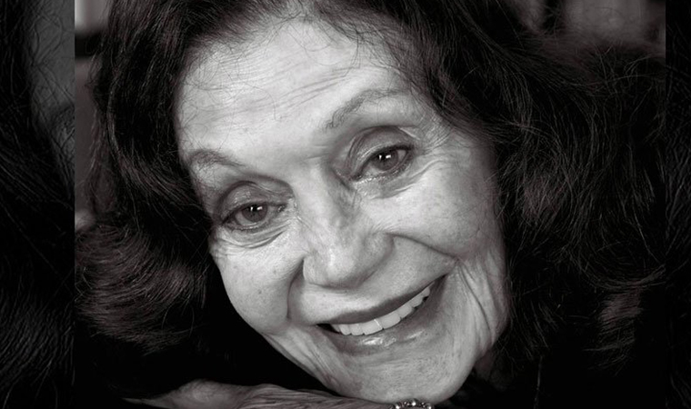 Türk Tiyatrosu Öksüz Kaldı..