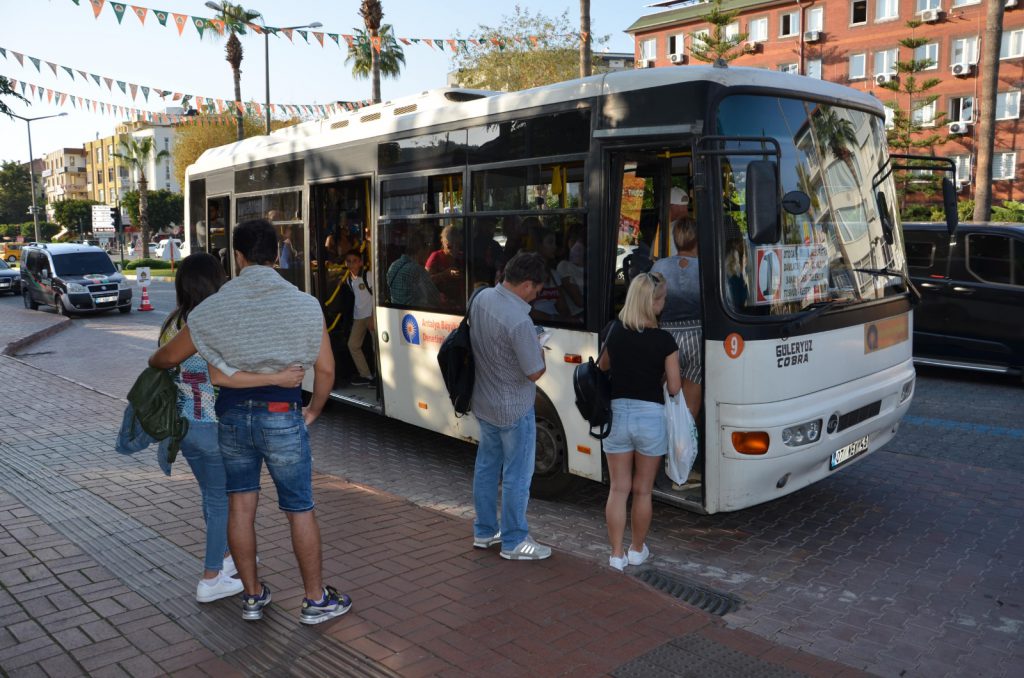 Böcek’den Öğrencilere Müjde..