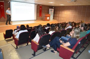 SAĞLIK ÇALIŞANLARINA ANTİBİYOTİK EĞİTİMİ…