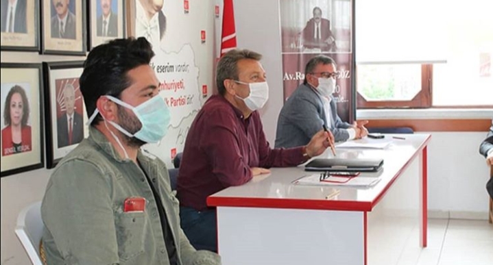 CHP’DEN SOSYAL MESAFELİ YÖNETİM KURULU TOPLANTISI