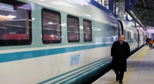 HAYAT NORMALE DÖNÜYOR MU? YHT SEFERLERİ BAŞLIYOR