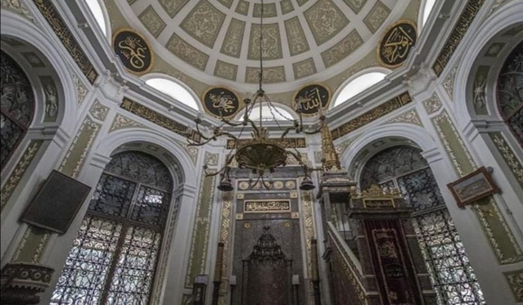 CAMİLERİN NE ZAMAN İBADETE AÇILACAĞI BELLİ OLDU