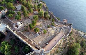 ALANYA KALESİNDE GENCİN HAZİN ÖLÜMÜ