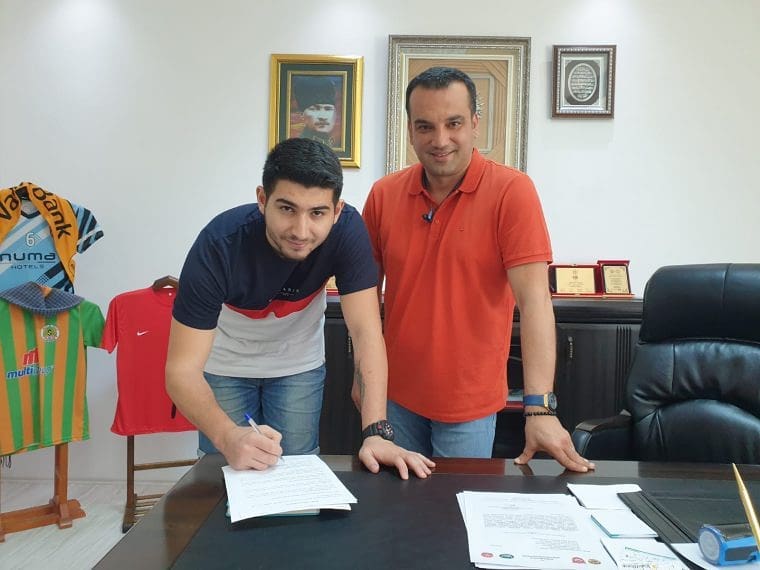 ALANYA BELEDİYESPOR LİBERO BARIŞ İLE DEVAM EDİYOR