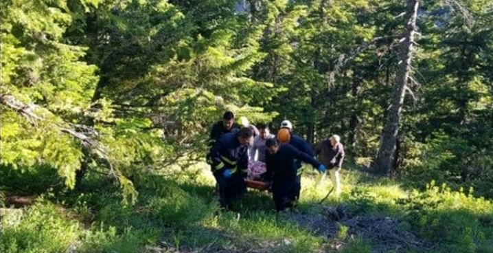 ARAÇ UÇURUMA YUVARLANDI 1 ÖLÜ 2 YARALI