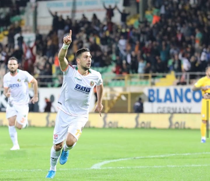 İTALYAN DEVİ BAKASETAS’A TALİP