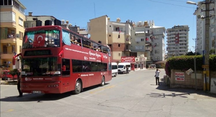 SESSİZ ALANYA SOKAKLARI ŞENLENDİ