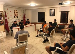 CHP’Lİ GENÇLERDEN YKS İÇİN PSİKOLOJİK DESTEK