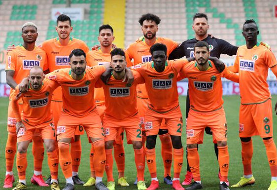 AKDENİZ EKİBİ KORONAVİRÜS TEST SONUCUNU AÇIKLADI