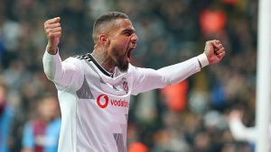 YILDIZ OYUNCUDAN AÇIKLAMA