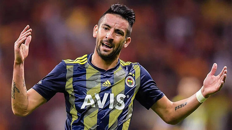 FENERBAHÇE’DE AYRILIK