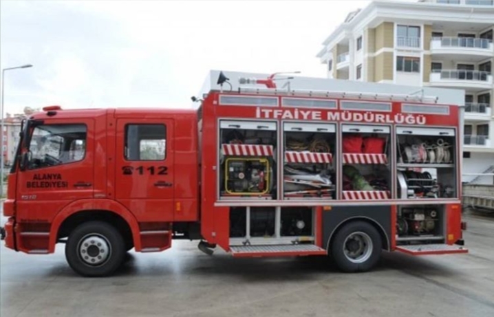 MAHMUTLAR’DA YANGIN KORKUTTU