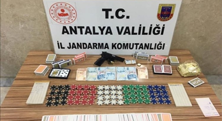 VİLLA’YA KUMAR BASKINI