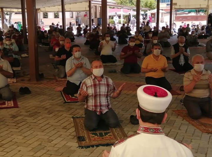 74 GÜN SONRA HUŞU İÇİNDE İLK CUMA