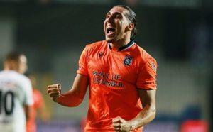 LİDER BAŞAKŞEHİR DENİZLİSPOR MAÇINIDA BOŞ GEÇMEDİ