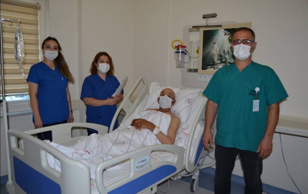 EL AĞRISI  İLE GELDİ ABDOMİNAL AORT ANEVRİZMASI ÇIKTI