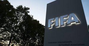 FİFA 5 OYUNCU DEĞİŞİKLİĞİ KARARINI 2021’E KADAR UZATTI