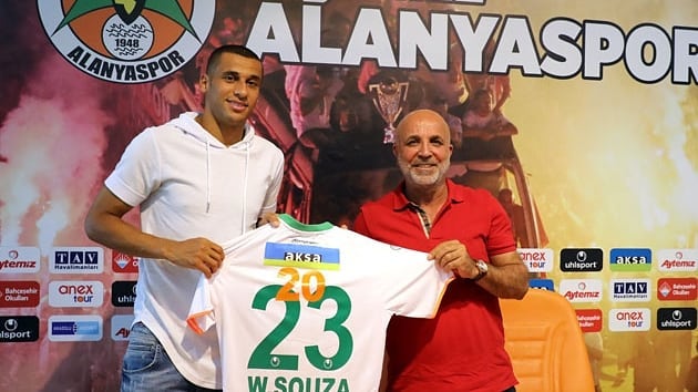 BEŞİKTAŞ WELİNTON İÇİN PES ETMİYOR