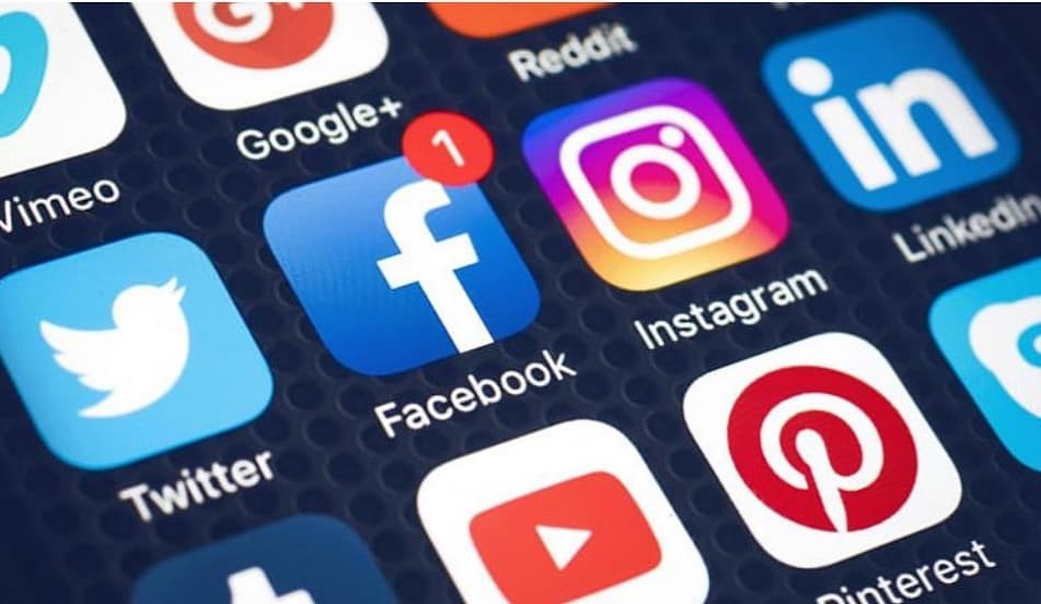 SOSYAL MEDYA DÜZENLEMESİ YASALAŞTI