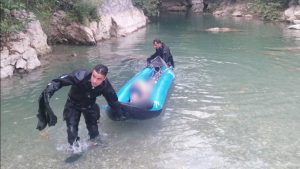 SERİNLEMEK İSTERKEN CANINDAN OLDU