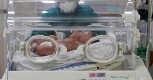 KORONA 7 GÜNLÜK BEBEĞİ CANINDAN ETTİ