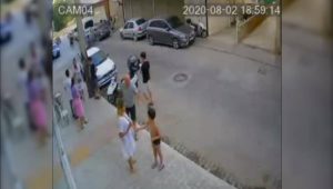 ARABADA Kİ ÇOCUKLARI KAÇIRMAK İSTEDİ