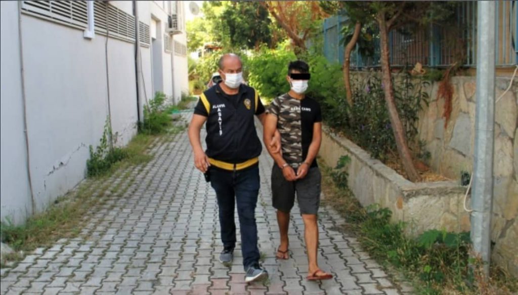 ÇEKİRGE FAZLA SIÇRAYAMADI