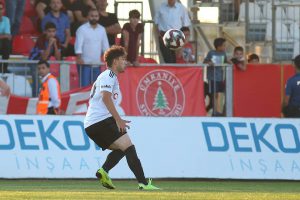 TARAFTARLARDAN AHMET GÜLAY TRANSFERİNE TEPKİ