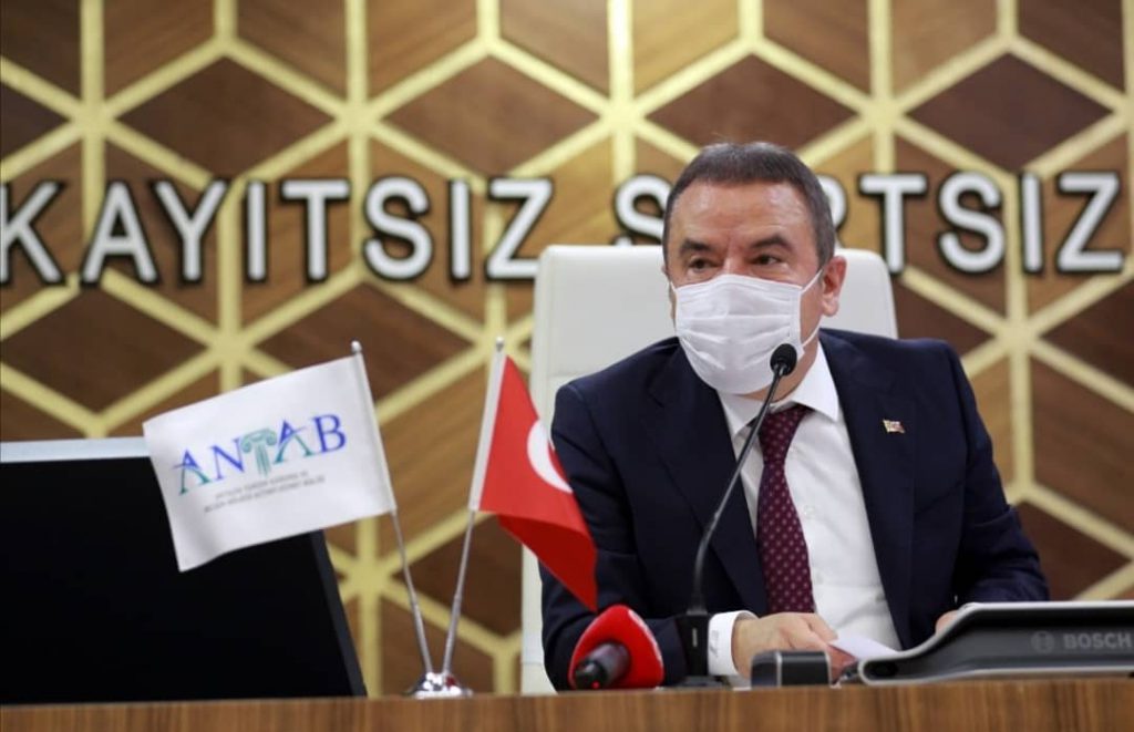 BAŞKAN BÖCEK KORONA OLDUĞUNU AÇIKLADI