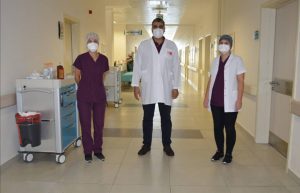 GÖĞÜS DOKTORLARI BAŞHEKİMLE BİRLİKTE HASTANE VİZİTİNDE