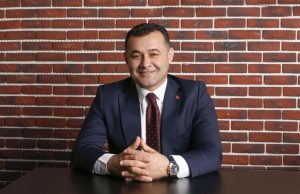 BAŞKAN YÜCEL’DEN ZAFER BAYRAMI MESAJI