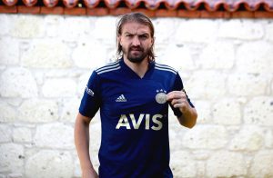 CANER TEKRAR FENERBAHÇE’DE