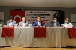 BAŞKAN BÖCEK MUHTARLARI DİNLEDİ