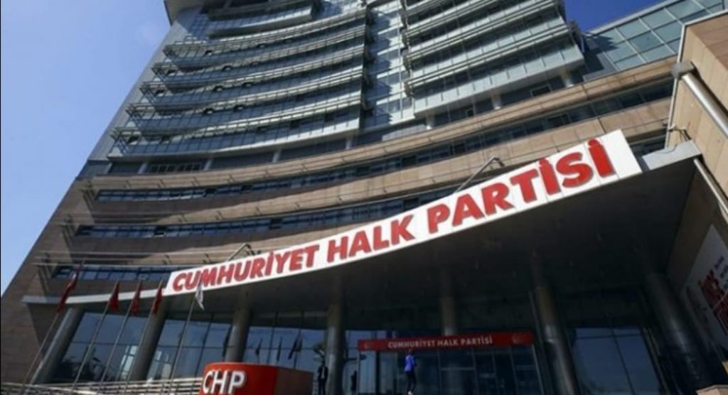 CHP’NİN YENİ YÖNETİMİ AÇIKLANDI