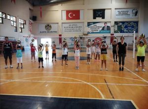 ALANYA BELEDİYESPOR’DA ÜCRETSİZ KURSLAR DEVAM EDİYOR