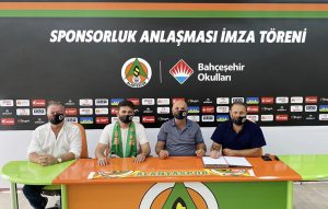 ALANYASPOR’UN STADYUM SPONSORU YİNE BAHÇEŞEHİR KOLEJİ