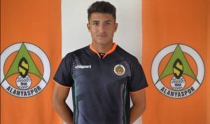 ALANYASPOR’LU GENÇ FUTBOLCUYA LİLLE KANCASI