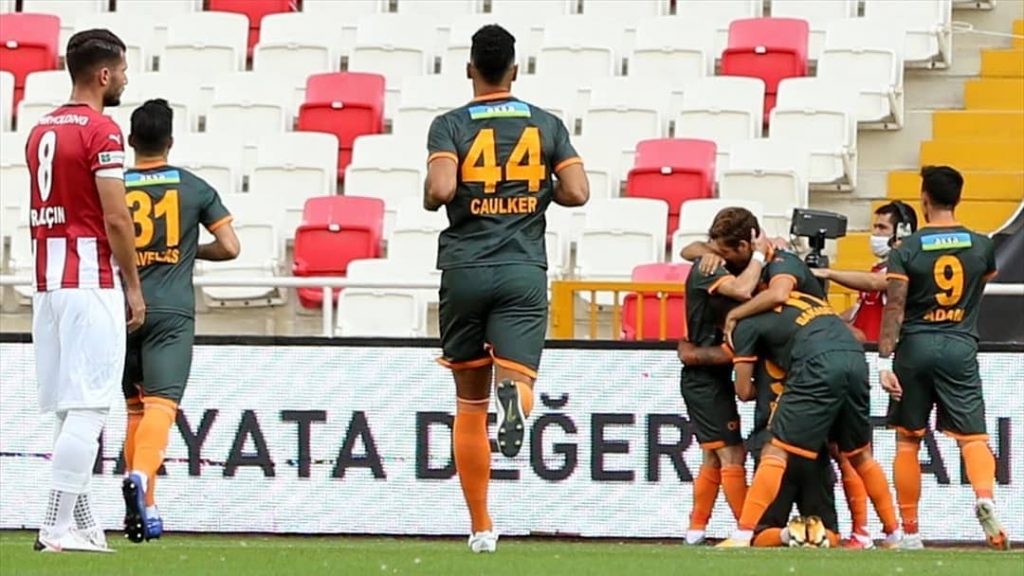 ALANYASPOR İLK MAÇINI KAZANDI