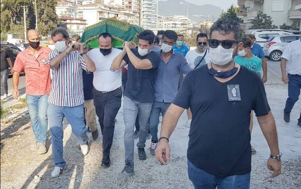 ŞEBNEM SEVDİKLERİNE KAVUŞTU