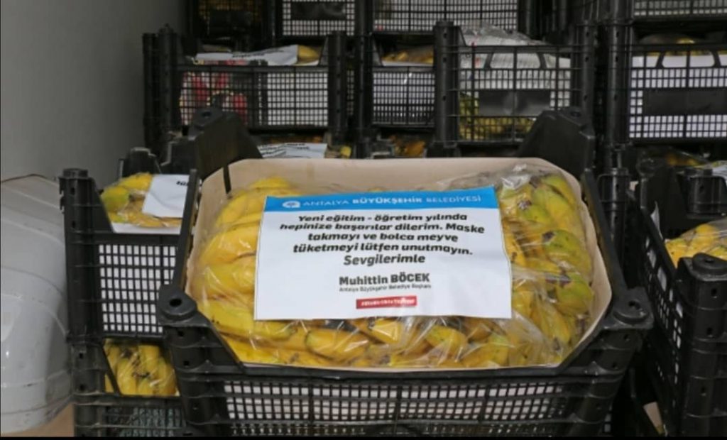 BAŞKAN BÖCEK’TEN 81 İL’DE 81 OKULA MUZ