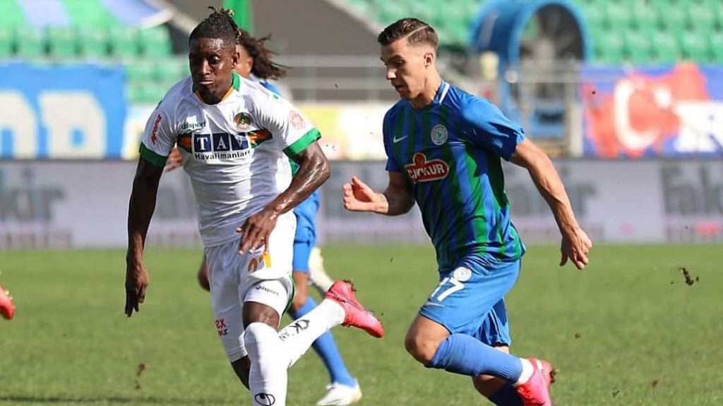 ALANYASPOR 1 PUANA RAZI OLDU