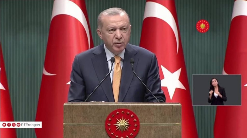 BAŞKAN ERDOĞAN”BAZI SINIFLARDA YÜZ YÜZE EĞİTİMİ BAŞLATIYORUZ “